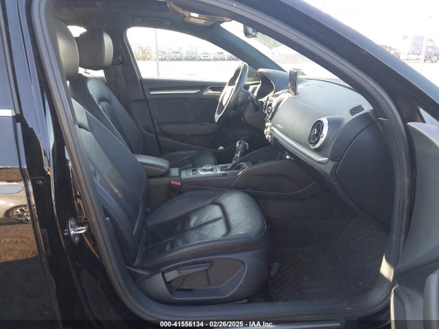 2019 AUDI A3 WAUBEGFFXK1019177 Photo 4