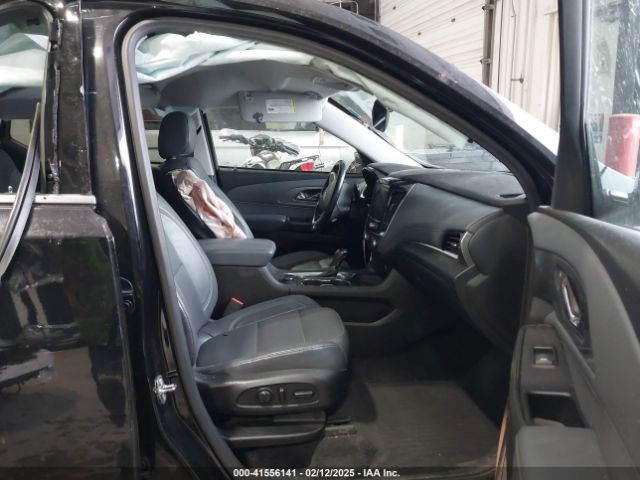 1GNEVJKW9JJ253240 Chevrolet Traverse Premier