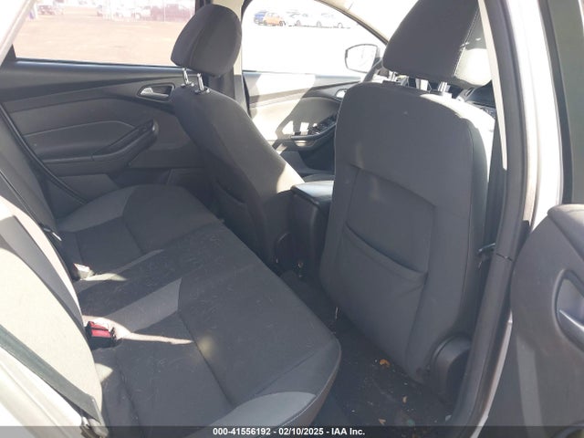 Ford FOCUS SE 2014 1FADP3F26EL193208 Image 8