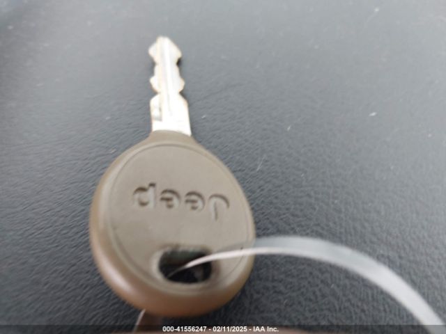 1C4NJPBB8GD547837 Jeep Patriot Sport