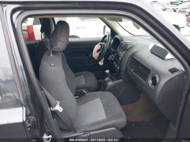 1C4NJPBB8GD547837 Jeep Patriot Sport