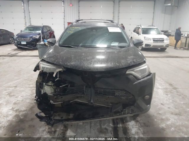 2T3JFREV9HW577192 Toyota RAV4 SE