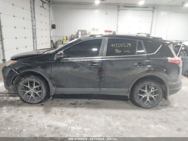 2T3JFREV9HW577192 Toyota RAV4 SE