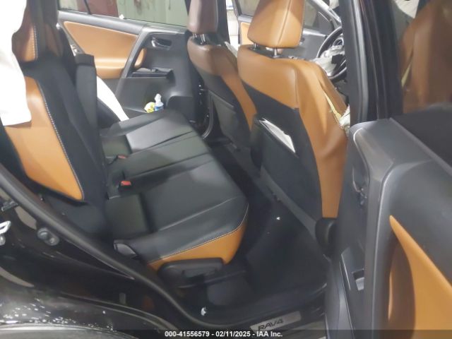 2T3JFREV9HW577192 Toyota RAV4 SE