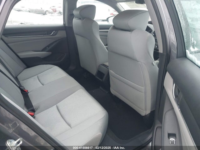 1HGCV1F17JA086568 Honda ACCORD LX
