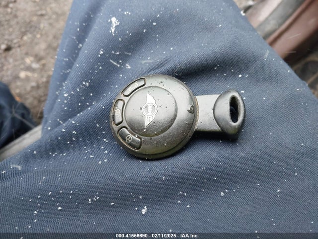 2008 MINI COOPER S CLUBMAN WMWMM33538TP71039 Photo 10