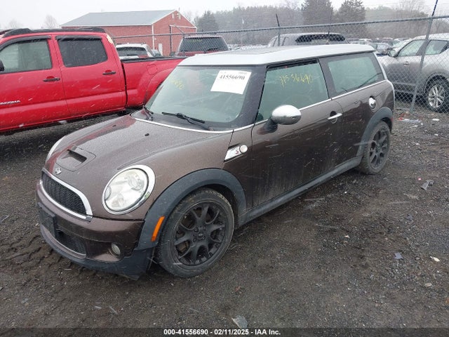2008 MINI COOPER S CLUBMAN WMWMM33538TP71039 Photo 1