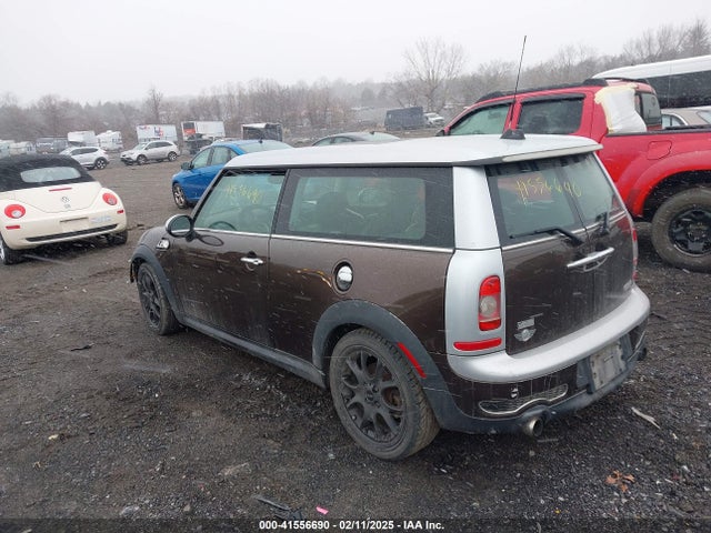 2008 MINI COOPER S CLUBMAN WMWMM33538TP71039 Photo 2