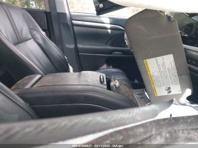 5TDKZRFHXKS308146 Toyota Highlander Se
