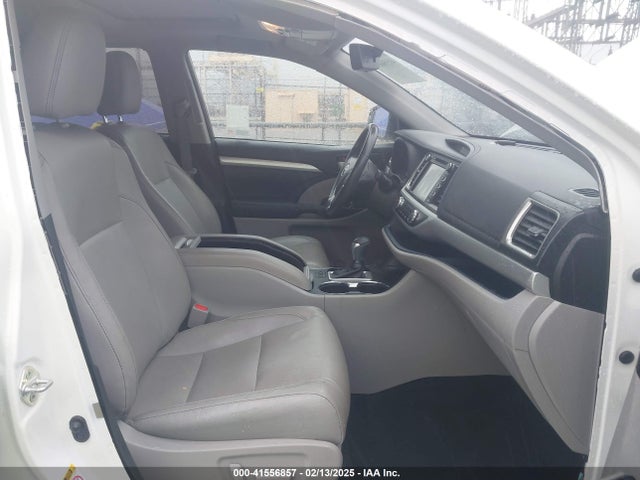 Toyota Highlander Xle 2018 5TDJZRFH4JS910194 Image 5
