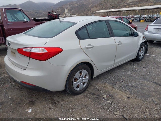 KNAFK4A67F5376007 KIA FORTE LX