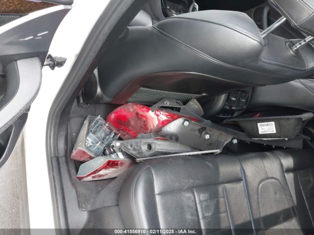 5UXTR7C57KLF26406 BMW X3 Sdrive30i