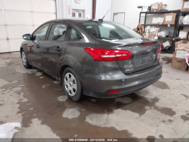 2015 FORD FOCUS 1FADP3E27FL313990 Photo 2