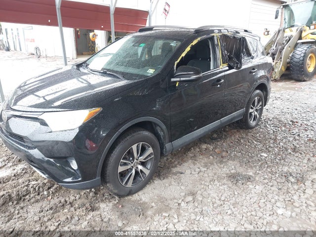 2T3WFREV7JW463672 Toyota Rav4 Adventure/xle