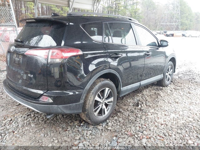 2T3WFREV7JW463672 Toyota Rav4 Adventure/xle