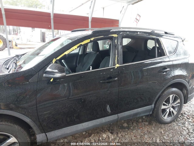 2T3WFREV7JW463672 Toyota Rav4 Adventure/xle