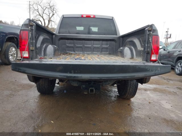 1C6RR6FT2KS723641 RAM 1500 Classic Tradesman  4x2 6'4 Box