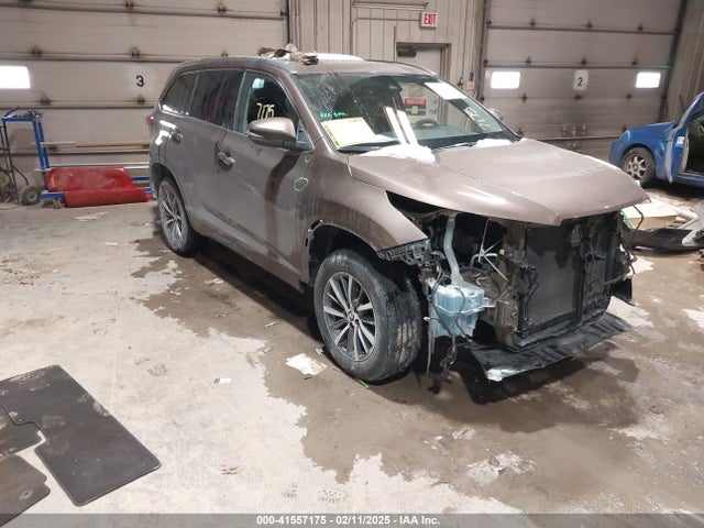 Toyota Highlander Xle 2017 5TDJZRFH7HS478100 Image 1