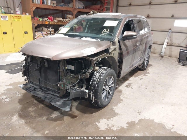 Toyota Highlander Xle 2017 5TDJZRFH7HS478100 Image 2