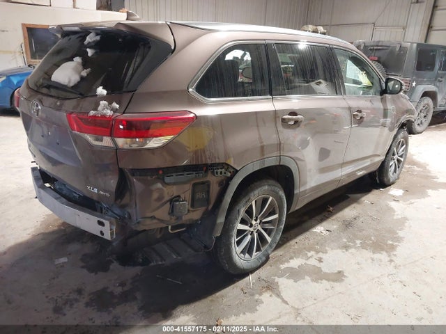 Toyota Highlander Xle 2017 5TDJZRFH7HS478100 Image 4