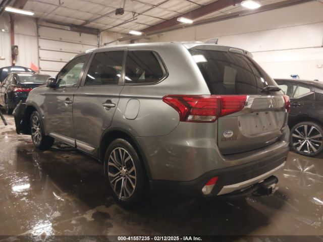 2017 MITSUBISHI OUTLANDER JA4AZ2A37HZ071034 Photo 2