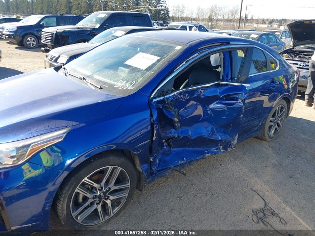 3KPF54AD6LE185882 KIA FORTE EX