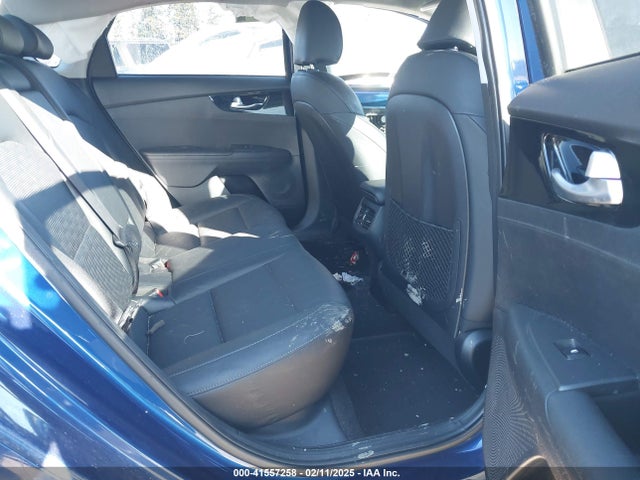 3KPF54AD6LE185882 KIA FORTE EX