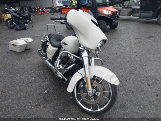 2022 HARLEY-DAVIDSON FLHX 1HD1KBC13NB601279