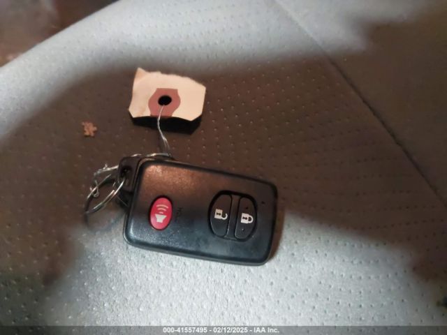 JTDKN3DU5F1877725 Toyota Prius