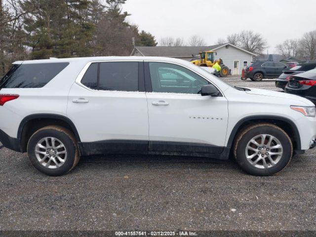 1GNEVFKW5LJ182313 Chevrolet Traverse Awd Ls