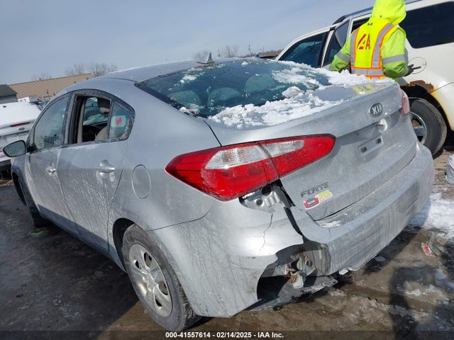 KNAFX4A61G5558479 KIA FORTE LX