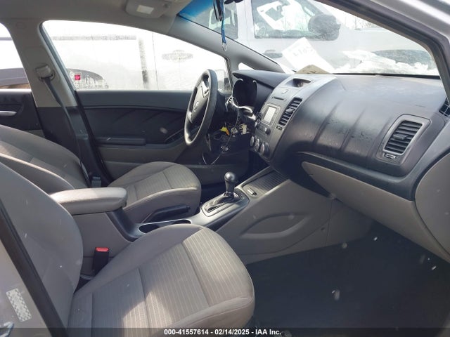 KNAFX4A61G5558479 KIA FORTE LX