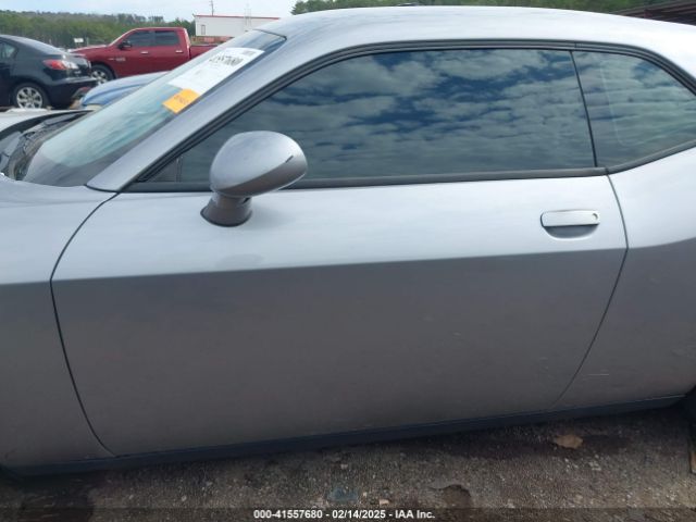 2C3CDZAG2FH913515 Dodge Challenger Sxt