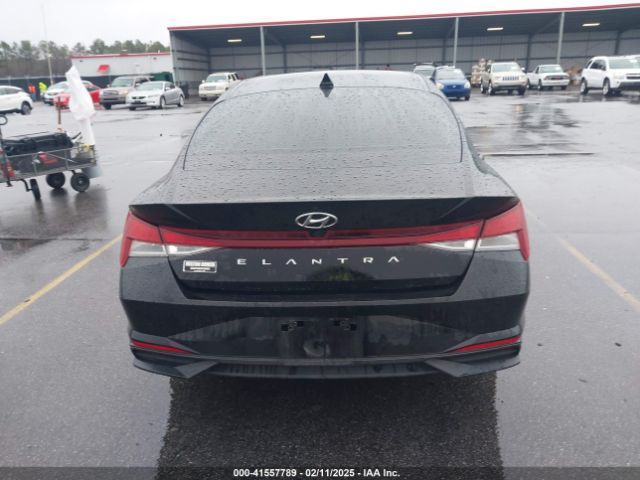 KMHLM4AG8NU256337 Hyundai ELANTRA SEL