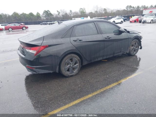 KMHLM4AG8NU256337 Hyundai ELANTRA SEL