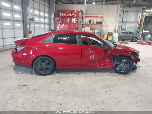 KMHLM4AJ7NU030804 Hyundai Elantra Hybrid Blue