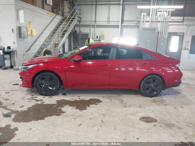 KMHLM4AJ7NU030804 Hyundai Elantra Hybrid Blue
