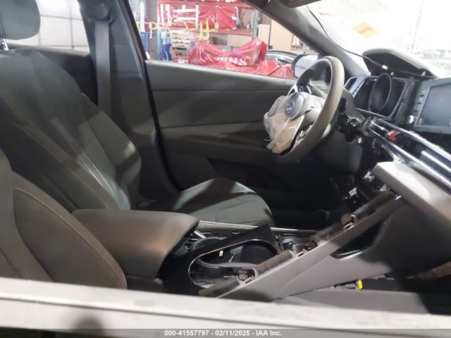 KMHLM4AJ7NU030804 Hyundai Elantra Hybrid Blue