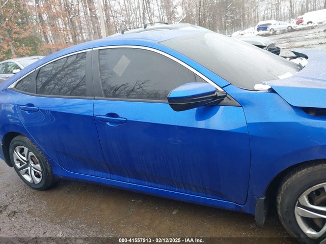 Продаж на аукціоні авто 2018 Honda Civic Lx, vin: 2HGFC2F52JH569866, номер лоту: 41557913