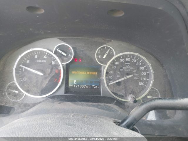 5TFDY5F17FX450557 Toyota Tundra Sr5 5.7l V8