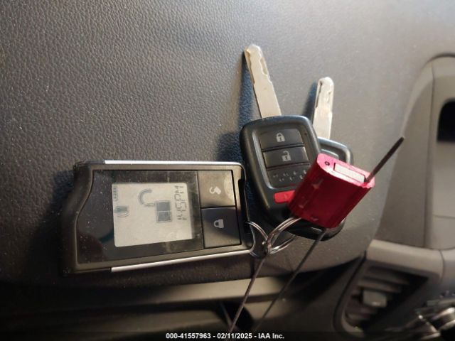 2HKRM4H33EH723658 Honda CR-V LX