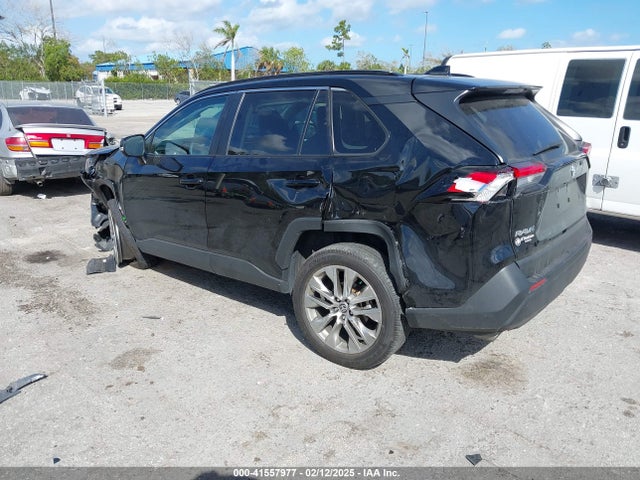 Toyota Rav4 Xle Premium 2023 2T3A1RFV6PC375648 Image 3