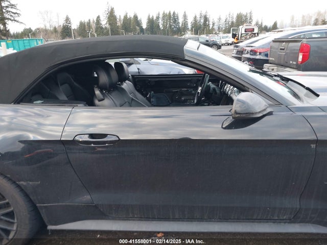 Ford Mustang Ecoboost Premium 2017 1FATP8UH7H5220053 Image 14