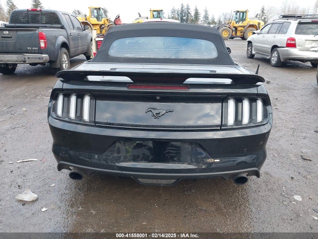 Ford Mustang Ecoboost Premium 2017 1FATP8UH7H5220053 Image 17