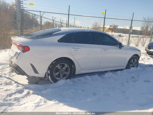 KIA K5 LXS 2023 5XXG14J29PG227795 Image 13