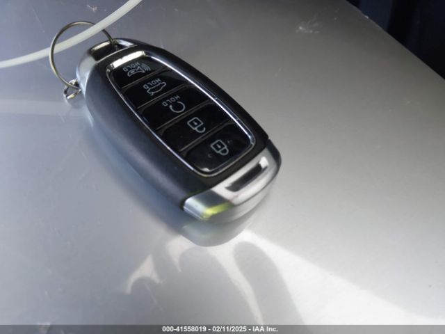 KMHLS4AG0PU473115 Hyundai ELANTRA SEL