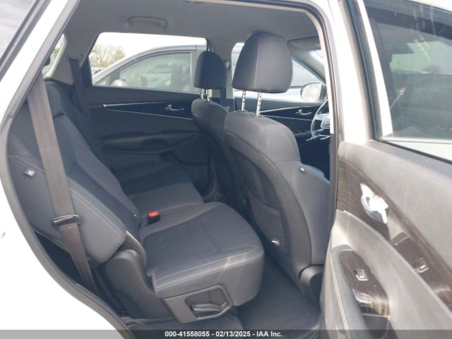 5XYPG4A54KG599963 KIA Sorento 3.3l S