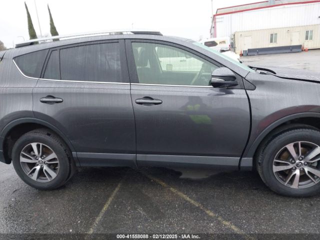 JTMWFREV9HJ136943 Toyota Rav4 Xle
