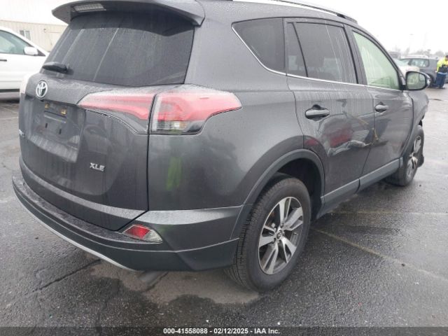 JTMWFREV9HJ136943 Toyota Rav4 Xle
