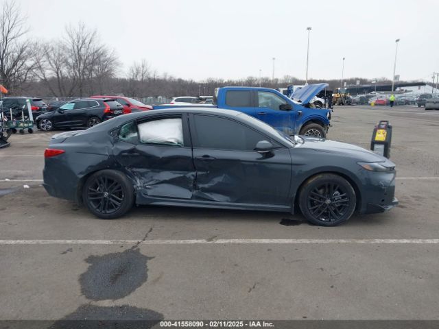 4T1DBADK8SU009193 Toyota CAMRY SE